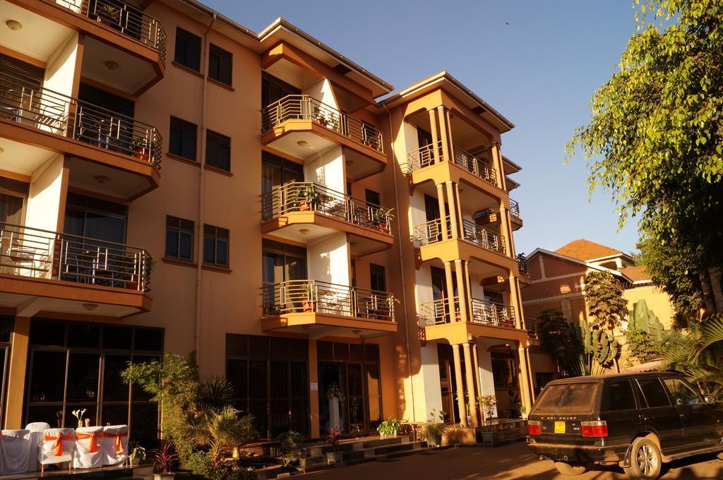 Tristar Hotel Kampala Exterior foto